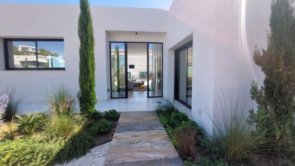 Las Colinas golf and country club
